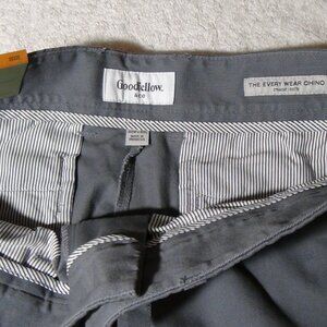 Goodfellow & Co The Every Wear Stretch Gray Straight Chino Pants Men Size 32 X32